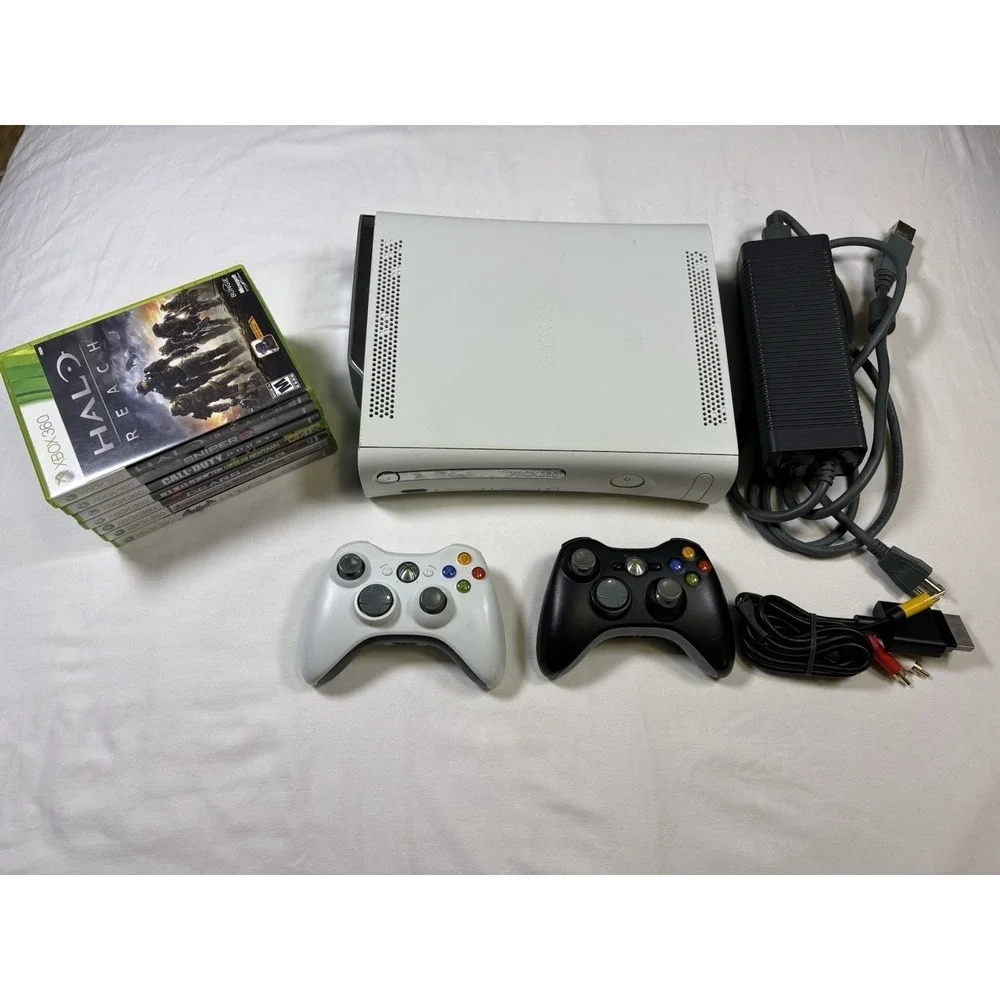 Xbox 360 Console HDD Bundle 2 Controllers Halo Reach Batman Arkham COD 7 Games